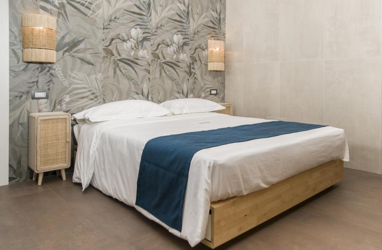 Suite 18 Luxury Apartments Bari Kültér fotó