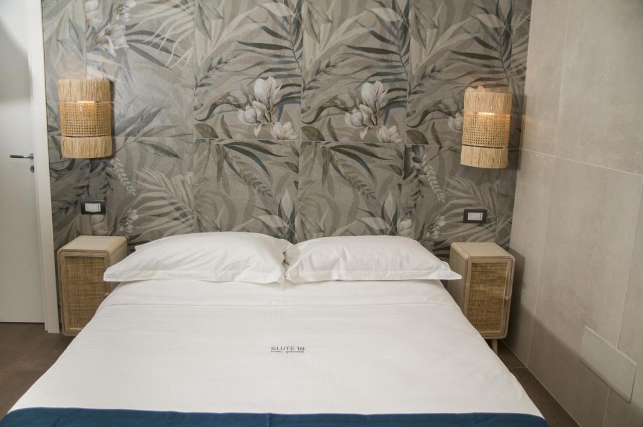 Suite 18 Luxury Apartments Bari Kültér fotó