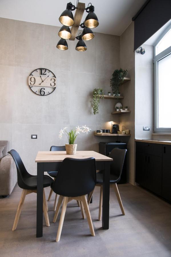 Suite 18 Luxury Apartments Bari Kültér fotó