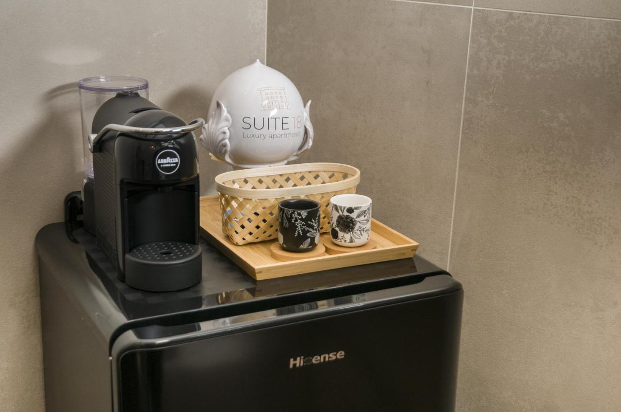 Suite 18 Luxury Apartments Bari Kültér fotó