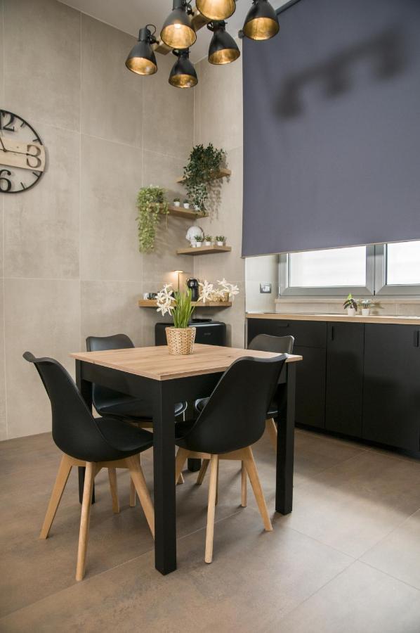 Suite 18 Luxury Apartments Bari Kültér fotó