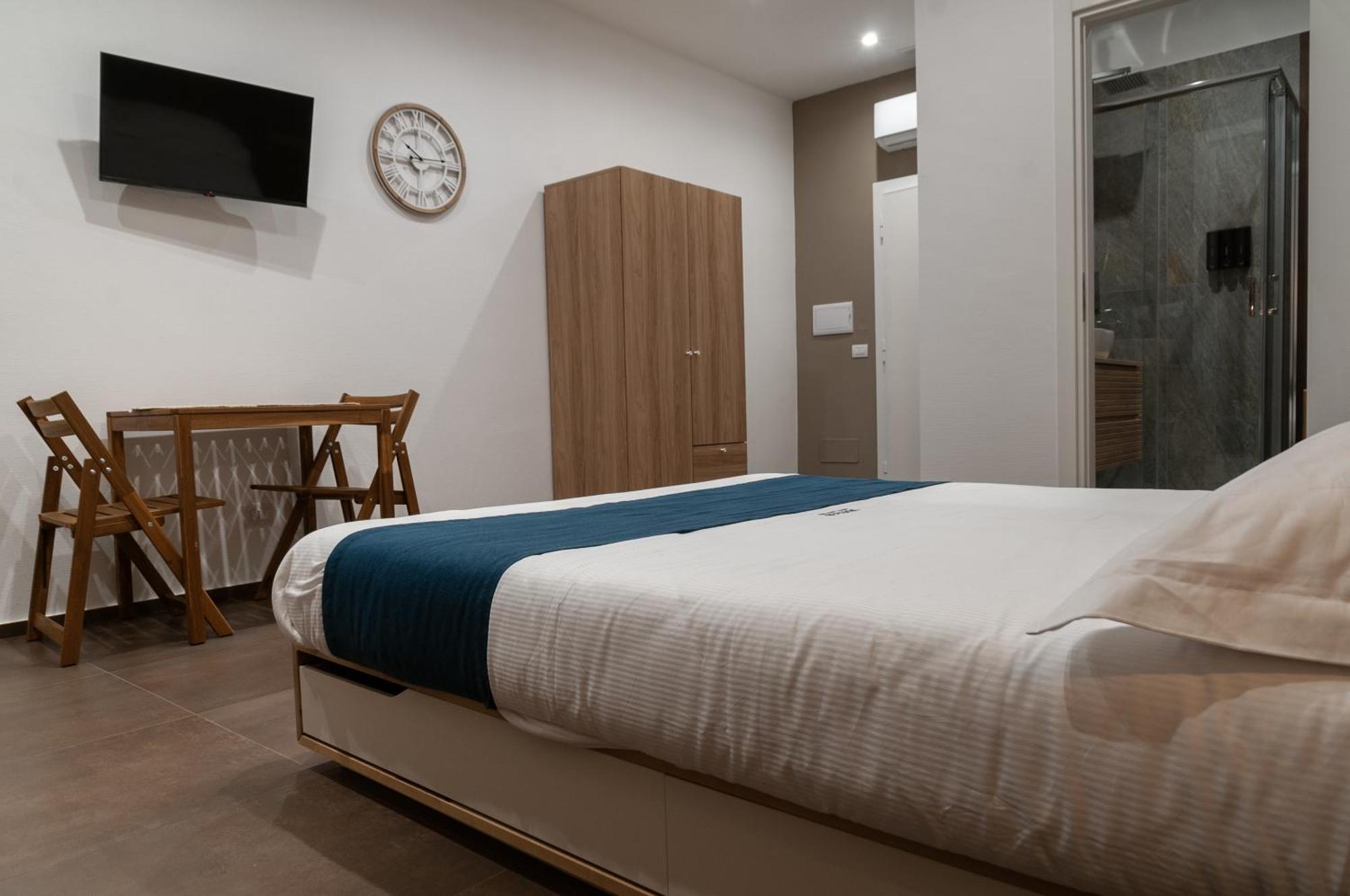Suite 18 Luxury Apartments Bari Kültér fotó