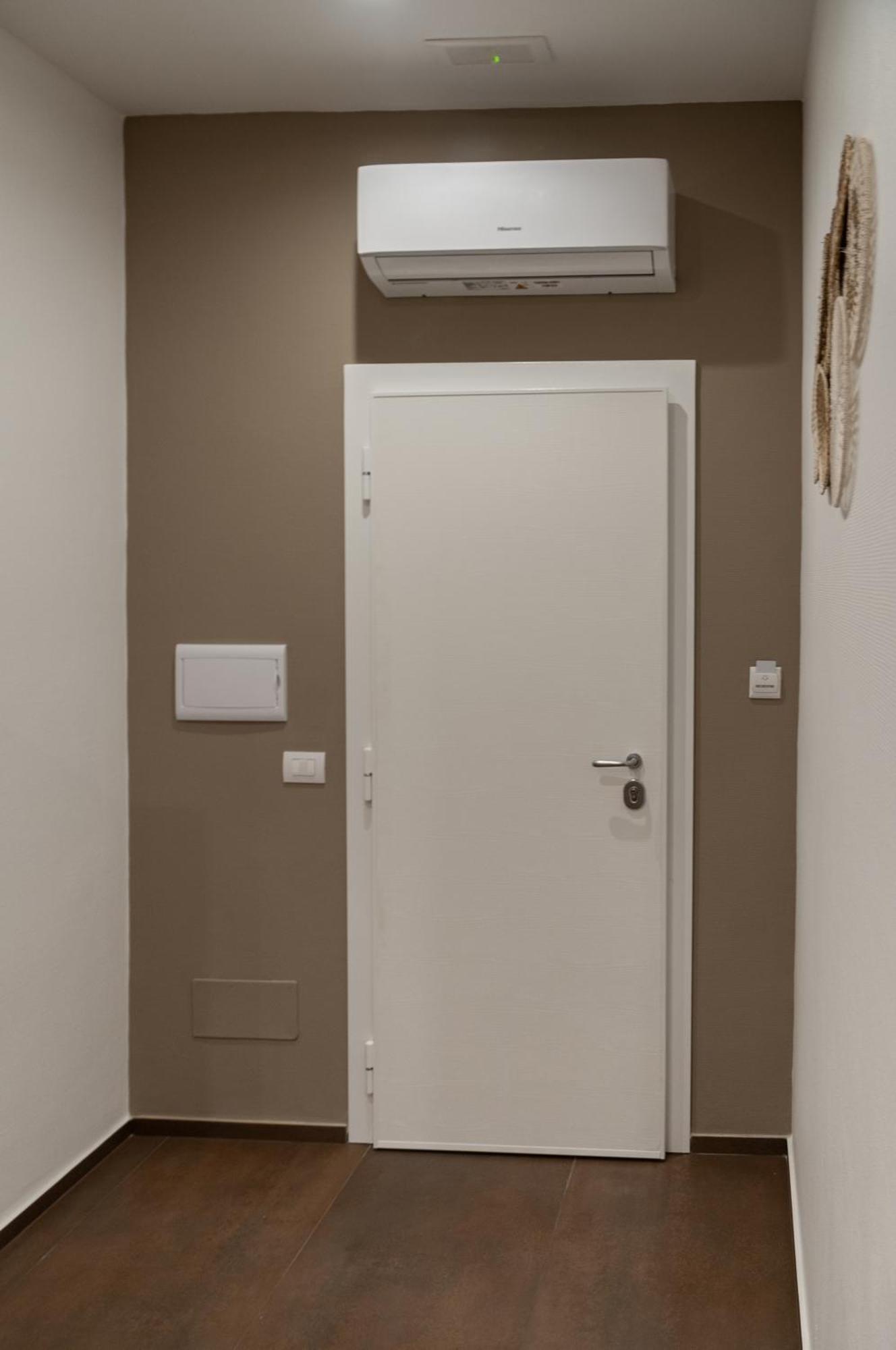 Suite 18 Luxury Apartments Bari Kültér fotó