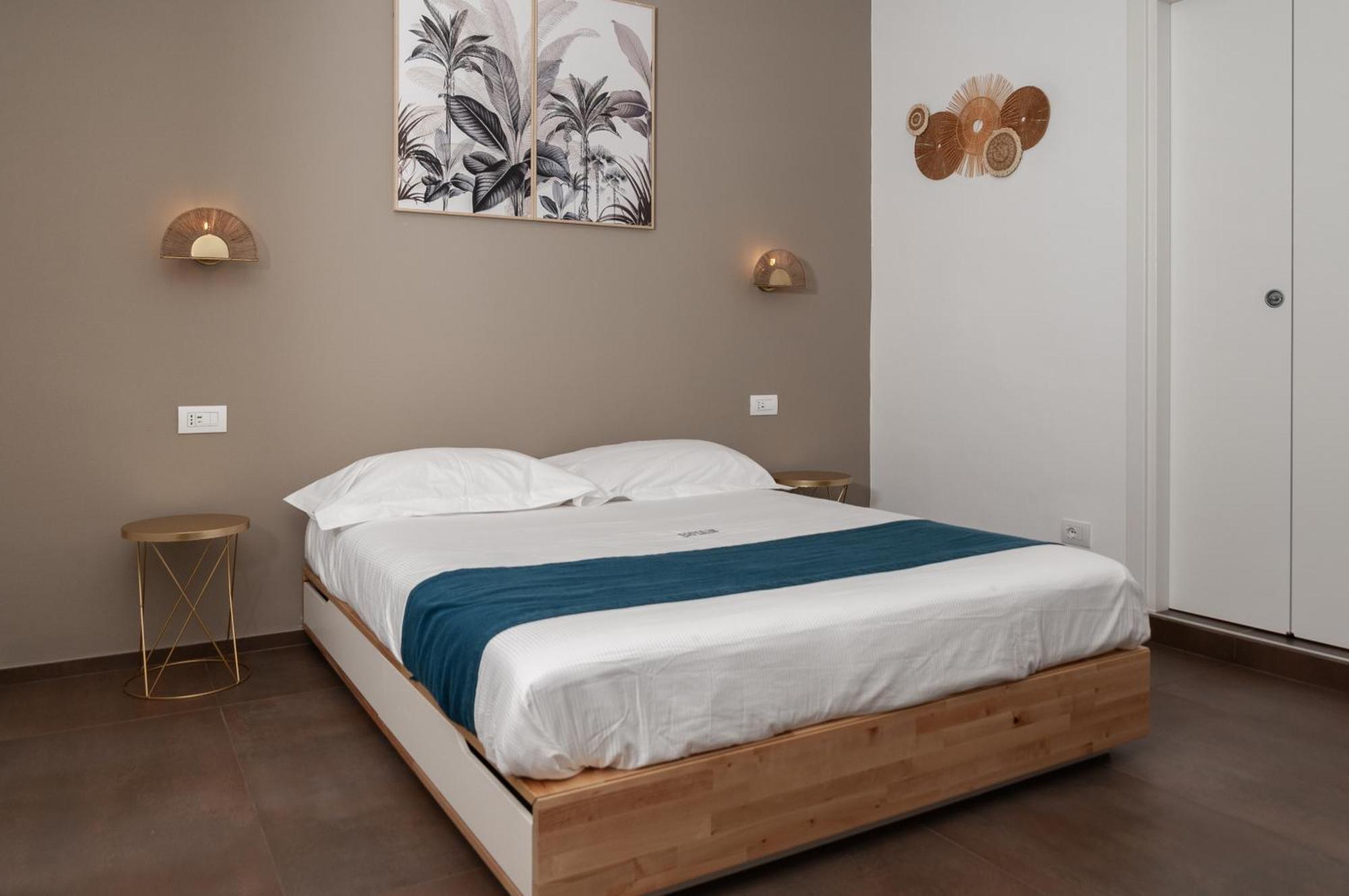 Suite 18 Luxury Apartments Bari Kültér fotó